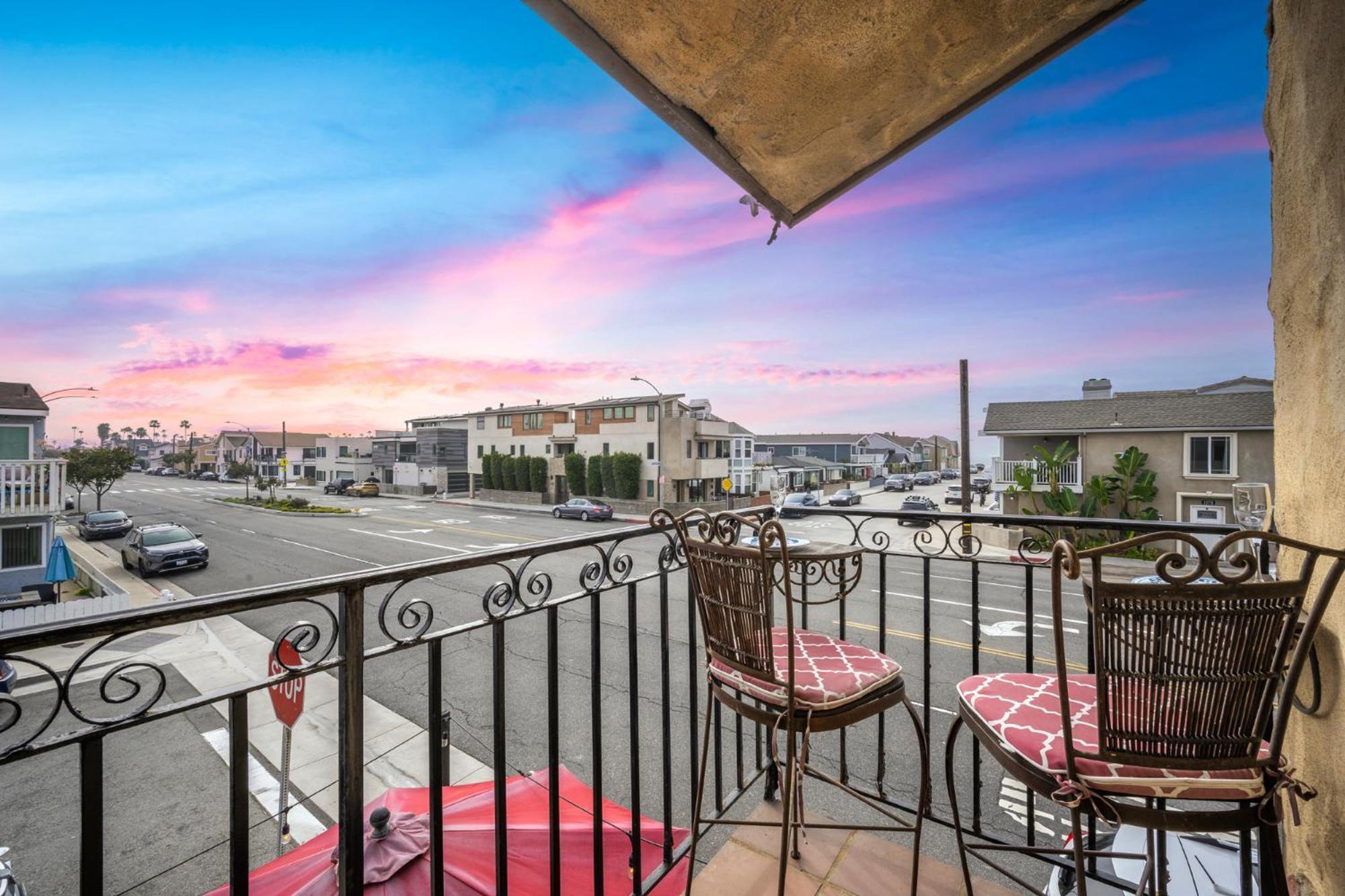 Spanish Castle By The Sea In Newport Beach Exterior photo