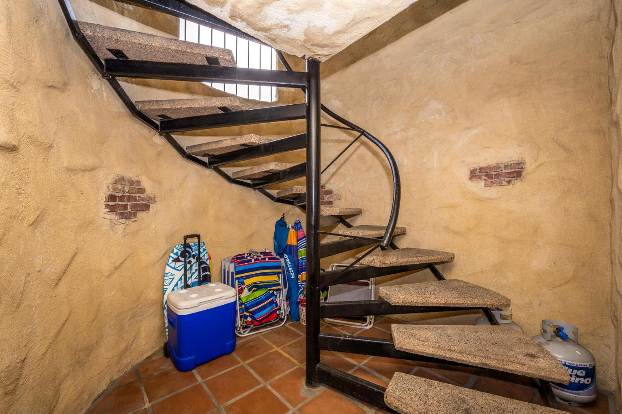 Spanish Castle By The Sea In Newport Beach Exterior photo